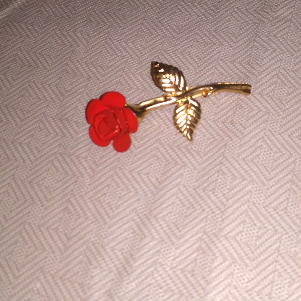 Rose brooch